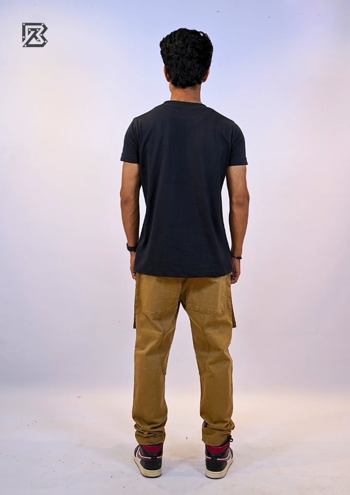 Bolt Emblem Tee – Noir & Volt