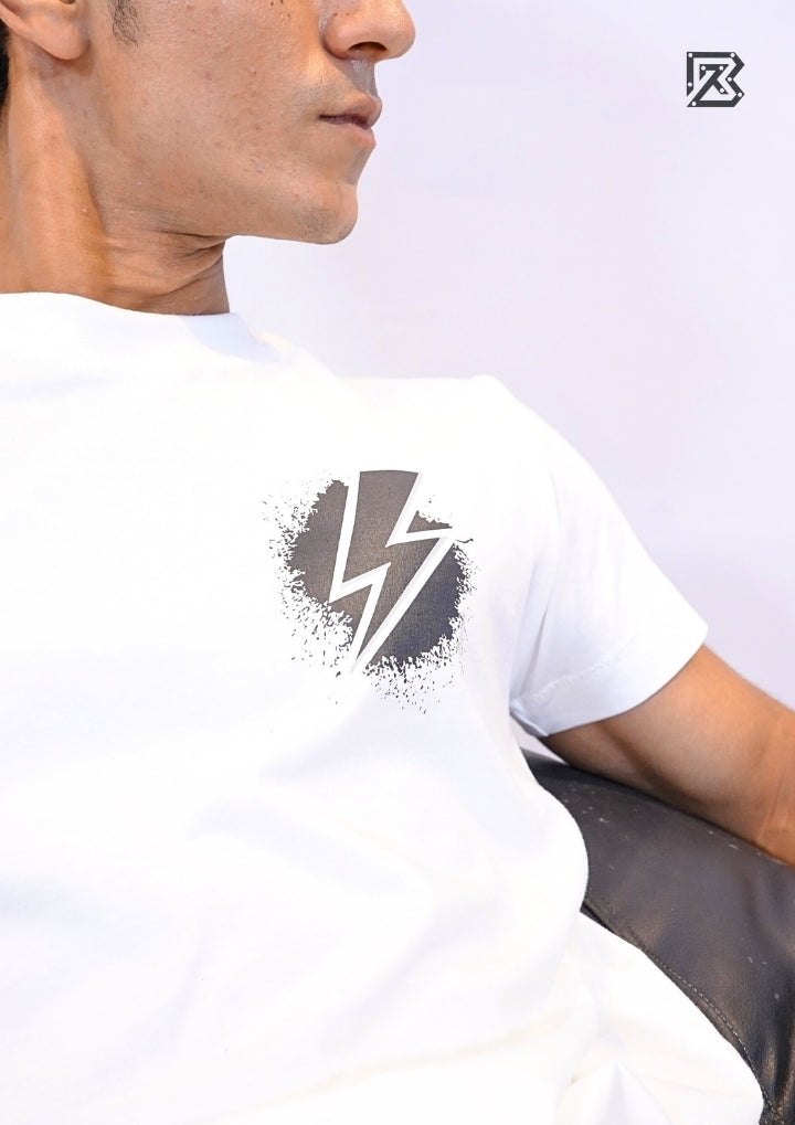 Bolt Emblem Tee – Blanc & Noir