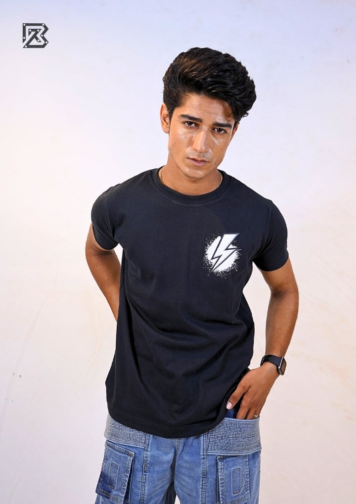 Bolt Emblem Tee – Noir & Blanc